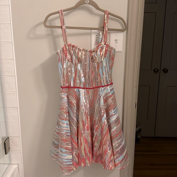 Cute, small, sparkly party dress - Picture 5 of 5